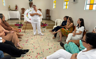 “Flores em Vida” incentiva autocuidado e valorização no Hospital Irmã Rita de Arapoema