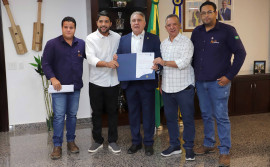 Governador Laurez Moreira assina Ordem de Serviço para revitalização do Ginásio Ciano Aires da Silva, em Porto Nacional

