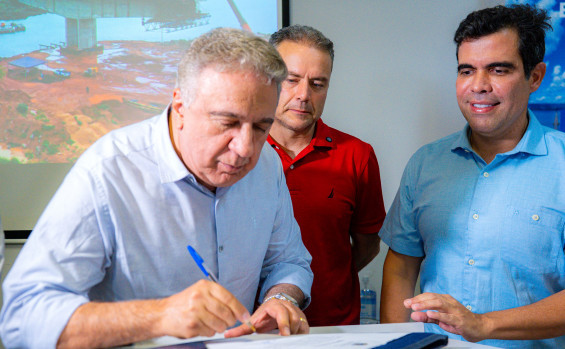 Governador Laurez Moreira e Ministro Renan Filho assinam termo que autoriza estudos de viabilidade técnica, econômica e ambiental da rodovia que liga Palmas a Paraíso