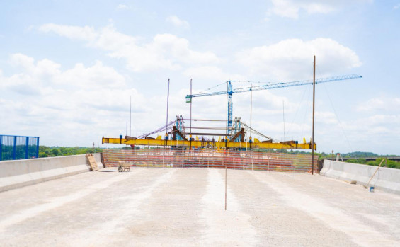 Governo do Tocantins acompanha avanços da ponte de Aguiarnópolis e fortalece a ligação estratégica com o Maranhão