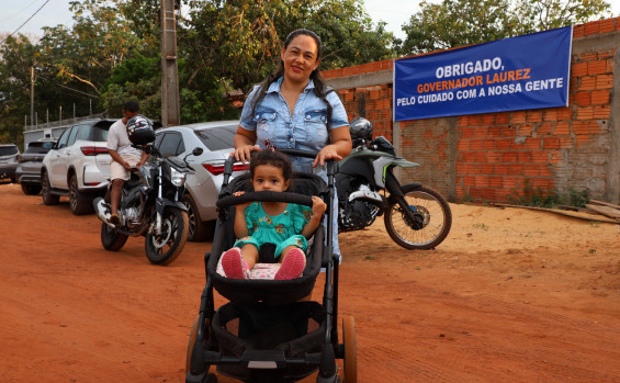 Governador Laurez Moreira lança obras de pavimentação e drenagem da 607 Sul e anuncia extensão dos serviços à 1007 Sul