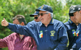 Governador Laurez Moreira participa de cavalgada que abre a 16ª Exposição Agropecuária de Xambioá