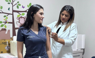 Hospital e Maternidade Dona Regina realiza Campanha de Vacinação para servidores