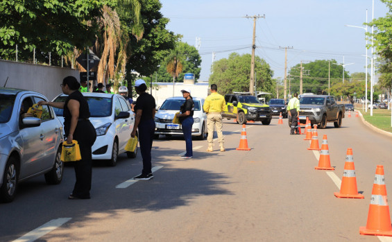 Detran/TO realiza ação no Dia Mundial em Memória às Vítimas de Acidentes de Trânsito 