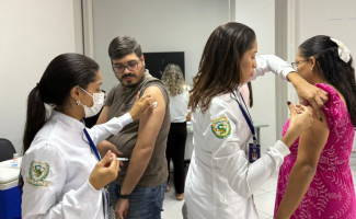Servidores da Superintendência de Vigilância em Saúde participam de Campanha de vacinação