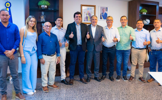 Governador Laurez Moreira recebe prefeitos do Jalapão e anuncia projeto da TO-110 para interligar o Tocantins ao Maranhão