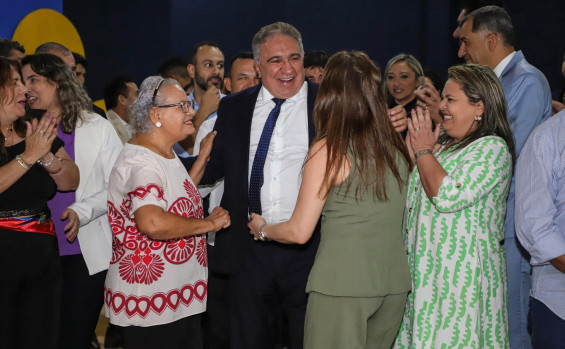 Em ato histórico, governador Laurez Moreira sanciona novo PCCR da Educação e garante valorização da categoria após 10 anos de espera