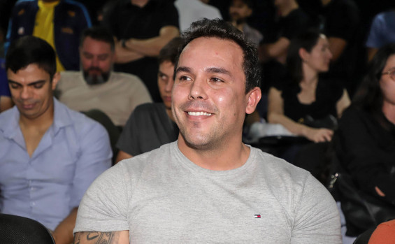 Em ato histórico, governador Laurez Moreira sanciona novo PCCR da Educação e garante valorização da categoria após 10 anos de espera