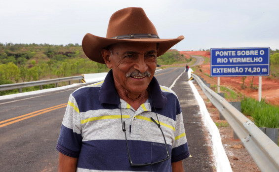 Governador Laurez Moreira entrega ponte sobre o Rio Vermelho e reforça integração entre Lagoa do Tocantins e São Félix, no Jalapão