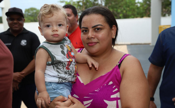 Governador Laurez Moreira participa da inauguração da primeira creche pública de Luzimangues e reforça compromisso com a educação