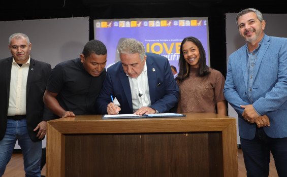 Governador Laurez Moreira lança o programa Jovem Qualificado beneficiando mais de 3 mil jovens tocantinenses