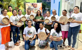 Com apoio do Governo do Tocantins, projeto ensina artesãs a transformarem a fibra da bananeira em matéria-prima 