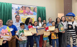 Em Pedro Afonso, Governo do Tocantins premia estudantes vencedores do projeto de redação sobre educação para o trânsito