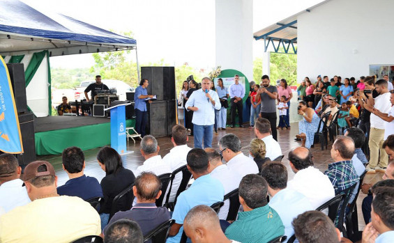 Governador Laurez Moreira anuncia retomada das obras da TO-262 e TO-040 durante entrega de obras estruturantes em Pindorama