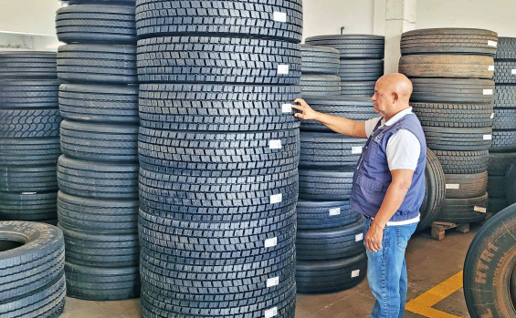 Agência de Metrologia alerta consumidores sobre cuidados com pneus durante o período de chuvas