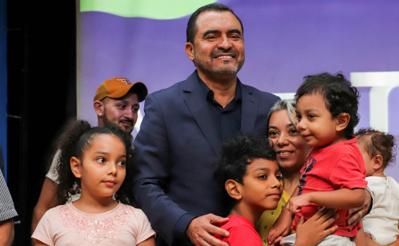 Governador Wanderlei Barbosa entrega Cartão AlimenTO para segurança alimentar de 7 mil famílias em situação de vulnerabilidade