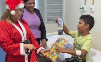 Hospital Materno Infantil Tia Dedé celebra o Natal