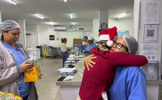 HRA promove ação natalina para colaboradores de plantão
