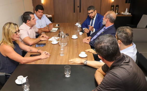 Secretarias da Segurança Pública e Saúde definem termo de cooperação para aprimorar atendimentos do IML e do SVO