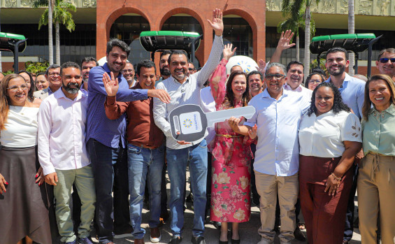 Governador Wanderlei Barbosa entrega tratores para escolas agrícolas e fortalece a qualificação técnica e prática de mais de 1,3 mil estudantes