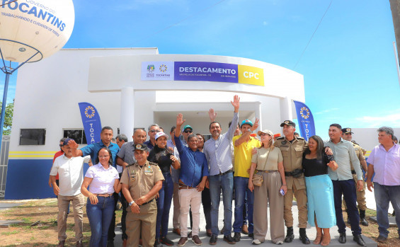 Governador Wanderlei Barbosa participa da passagem de comando do 13º BPM em São Félix do Tocantins e entrega R$ 3,5 milhões em investimentos para a unidade