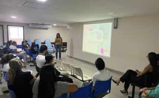 Colaboradores da UNACON participam de capacitação sobre prevenção e controle do câncer