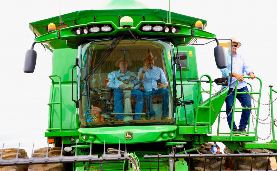 Governador Wanderlei Barbosa destaca força produtiva do Tocantins durante Abertura Nacional da Colheita da Soja, em Porto Nacional