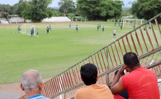 Reforma de estádio em Guaraí conta com mão de obra carcerária pelo Projeto Recomeçar 