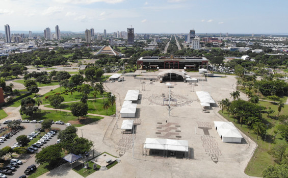 Governo do Tocantins abre programação do CarnaPraça com shows de Kadu Martins e da dupla Iguinho e Lulinha nesta sexta-feira, 13