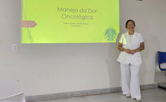 UNACON promove palestra sobre Manejo da Dor Oncológica para equipe multiprofissional