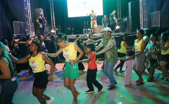 Em Campo Alegre, governador Wanderlei Barbosa prestigia Carnaval e impulsiona turismo e economia regional