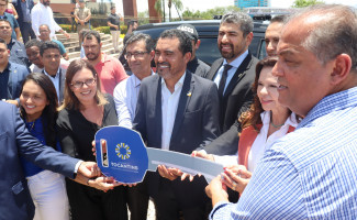Governo do Tocantins entrega novos veículos para a Secretaria da Segurança Pública