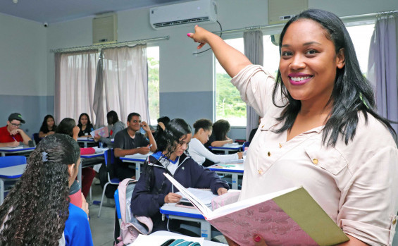 Governador Wanderlei Barbosa amplia investimentos na educação e entrega nova estrutura escolar em Novo Alegre