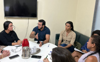 SES-TO inicia tratativas na estruturação da linha de cuidado à população trans 