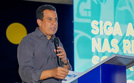 Em Paraíso, governador Wanderlei Barbosa premia escolas estaduais e anuncia mais de R$ 4 milhões para novas obras em Araguacema e Lagoa da Confusão 