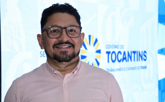 Governo do Tocantins entrega reforma do Colégio Estadual Rachel de Queiroz no valor de mais de R$ 1,7 milhão e premia escolas que se destacaram na educação em Palmas