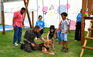 Centro Especializado em Transtorno do Espectro Autista do Tocantins realiza Cinoterapia