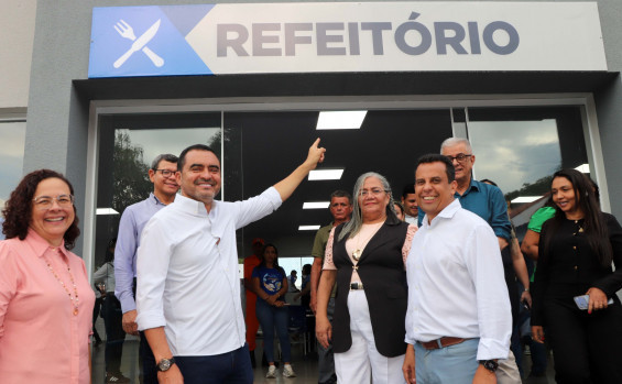 Em Palmas, governador Wanderlei Barbosa entrega reforma do CEM Castro Alves com investimento de R$ 2,3 milhões