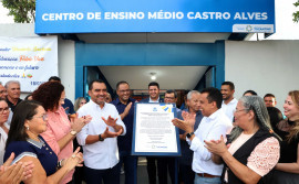 Em Palmas, governador Wanderlei Barbosa entrega reforma do CEM Castro Alves com investimento de R$ 2,3 milhões