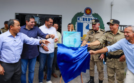 Em Araguaína, governador Wanderlei Barbosa inaugura sede do Comando Regional de Policiamento e entrega equipamentos à corporação

