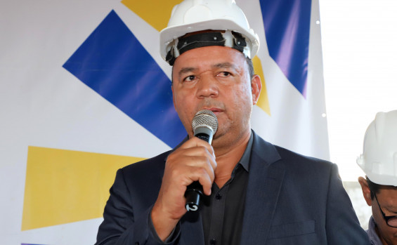 Governador Wanderlei Barbosa vistoria construção do Case de Araguaína, com investimento de cerca de R$ 19 milhões