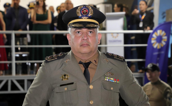 Governador do Tocantins Wanderlei Barbosa participa da passagem de comando da Polícia Militar e destaca redução de 37% da criminalidade no estado