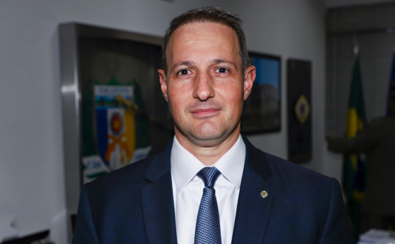 Governador do Tocantins Wanderlei Barbosa participa da passagem de comando da Polícia Militar e destaca redução de 37% da criminalidade no estado