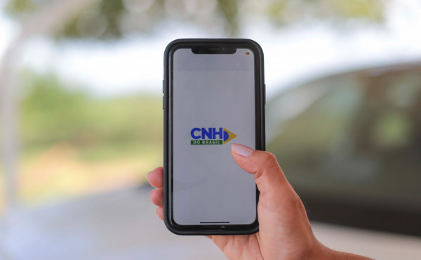 Tocantins é destaque no Norte e ocupa 2º lugar em renovações automáticas da CNH digital
                    Mais de 9 mil motoristas tocantinenses já foram beneficiados com a renovação automática, reforçando a segurança no trânsito e reduzindo custos
