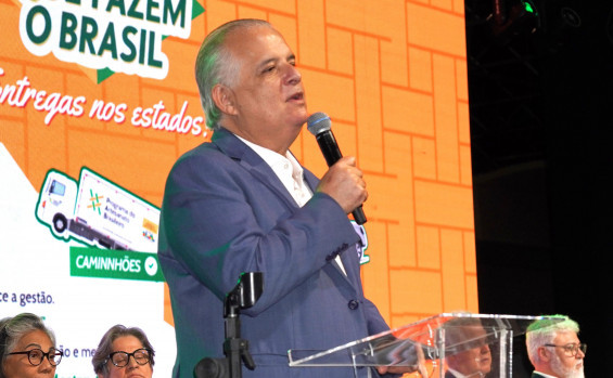 Governo do Tocantins recebe veículos e equipamentos para coordenação estadual do Programa do Artesanato Brasileiro 