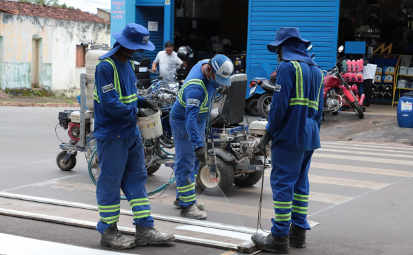 Detran/TO alcança 83% de execução da primeira fase do projeto de sinalização viária em municípios do interior do Estado
                    Lançado há dois meses, projeto busca reforçar a segurança no trânsito de 26 municípios tocantinenses