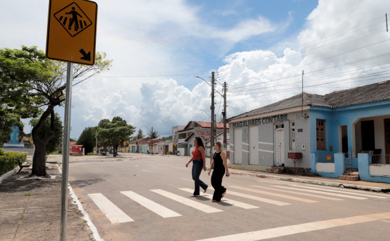 Governo do Tocantins alcança 83% de execução da primeira fase do projeto de sinalização viária em municípios do interior do estado 
