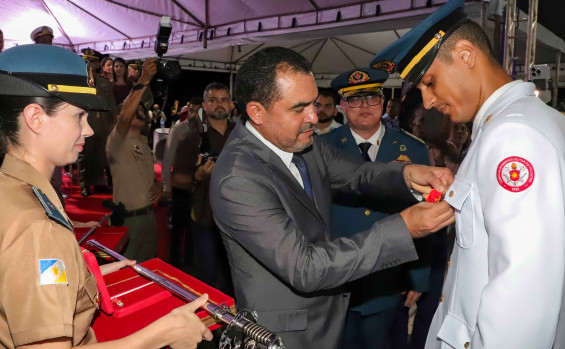 Governador Wanderlei Barbosa participa de formatura histórica do Corpo de Bombeiros e reforça estrutura com novos equipamentos de combate a incêndio