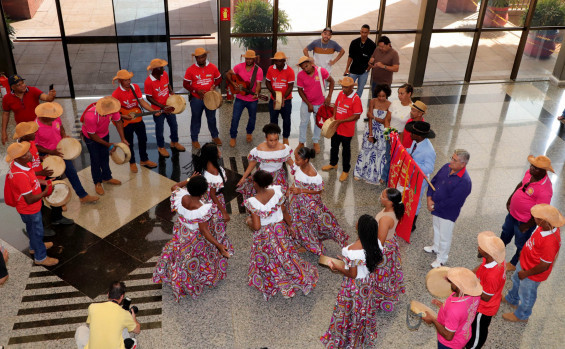 Governo do Tocantins promove recepção à Folia do Divino no Palácio Araguaia, em Palmas