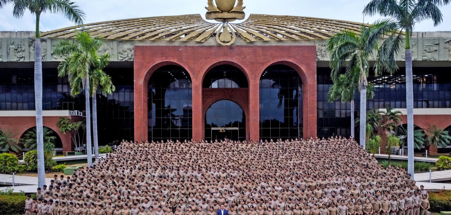  Além do reforço operacional, a gestão estadual tem investido na reestruturação da corporação e valorização da carreira militar